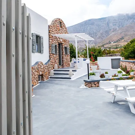 Serenity Bed & Breakfast 3*